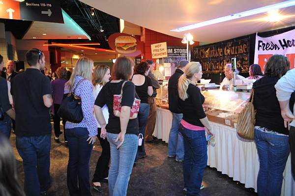 WIHS-10-24-09-DER_8733-Vendors-DDeRosaPhoto.jpg