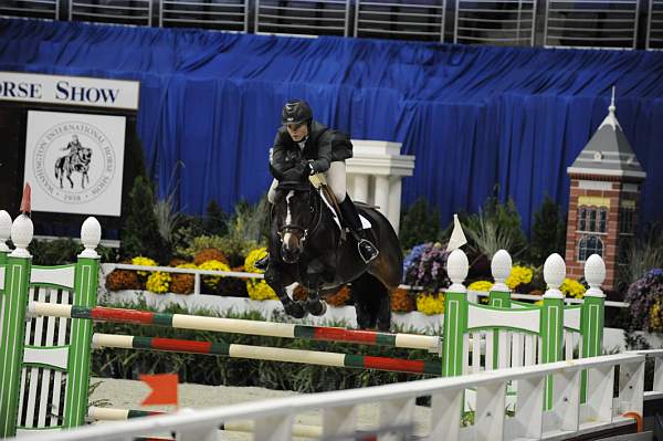 WIHS-10-22-09-DSC_5488-LaSupra-MeganFellows-AOJpr-DDeRosaPhoto.jpg