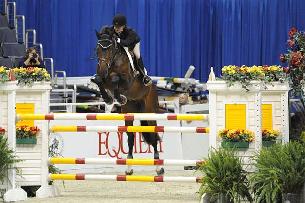 WIHS-10-23-09-JrJpr-DER_6284-Wildcat-MorganHale-DDeRosaPhoto.jpg