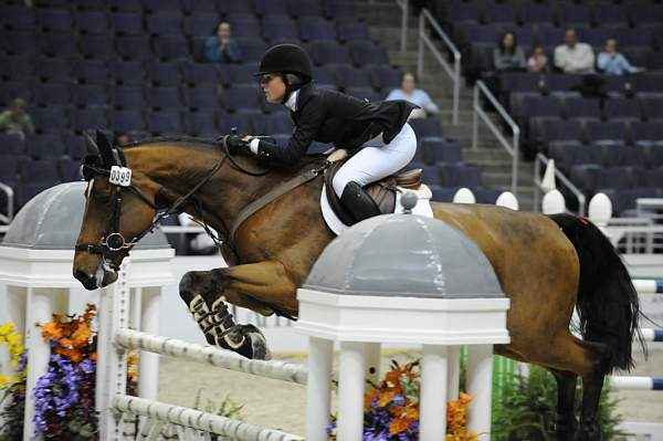 WIHS-10-24-09-DSC_9383-Thorstin-LauraPfeiffer-JrJprs-DDeRosaPhoto.jpg