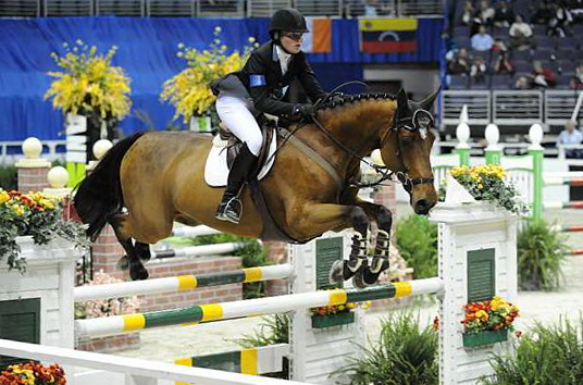 WIHS-10-24-09-DSC_9387-Thorstin-LauraPfeiffer-JrJprs-DDeRosaPhoto.jpg
