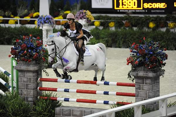 WIHS-10-22-09-Gamblers-DSC_6984-SkaraGlen'sNaikyD'Elca-CandiceKing-DDeRosaPhoto.jpg