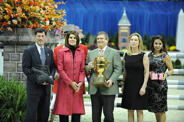 WIHS-10-24-09-DSC_1478-KenDuberstein-Sponsors-DDeRosaPhoto.jpg