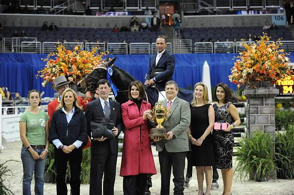 WIHS-10-24-09-DSC_1511-KenDuberstein-Sponsors-DDeRosaPhoto.jpg