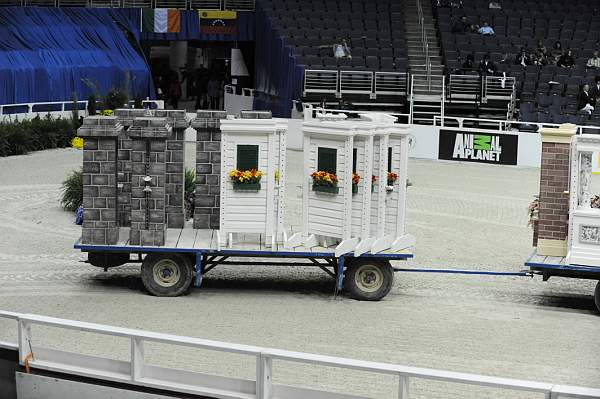 WIHS-10-21-09-DSC_2218-Sponsors-AnimalPlanet-DDeRosaPhoto.jpg
