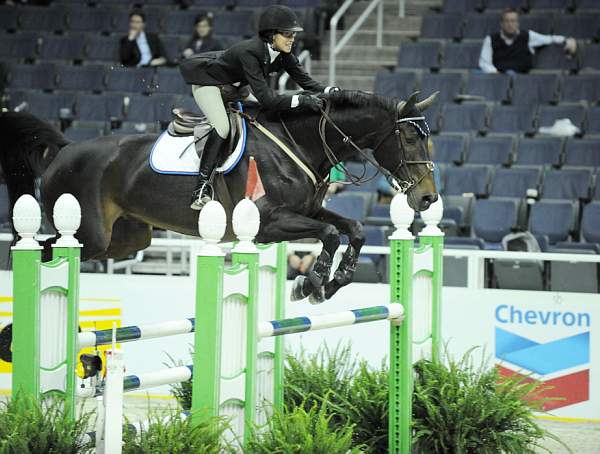 WIHS-10-22-09-DSC_6062-Drossana-NavonaGallegos-JrJpr-Sponsors-Chevron-DDeRosaPhoto.jpg