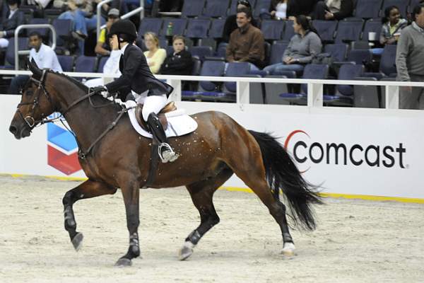 WIHS-10-21-09-DSC_2945-WIHSChildJpr-Westley-RachelHorowitz-Sponsors-Comcast-DDeRosaPhoto.jpg