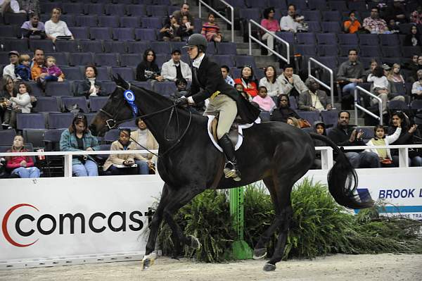 WIHS-10-25-09-LocalHtrHrs-DSC_2872-GranTurismo-AngeeQuattro-Kerns-Sponsors-Comcast-DDeRosaPhoto.jpg