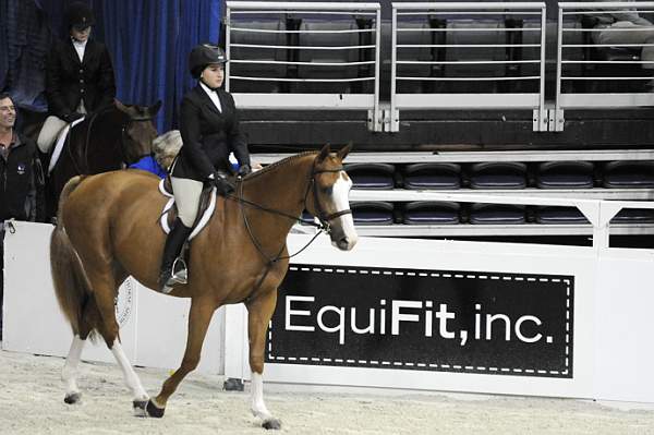 WIHS-10-22-09-DSC_3970-Confidential-HasbrouckDonovan-SmJrHtr15U-Sponsors-EquFit-DDeRosaPhoto.jpg