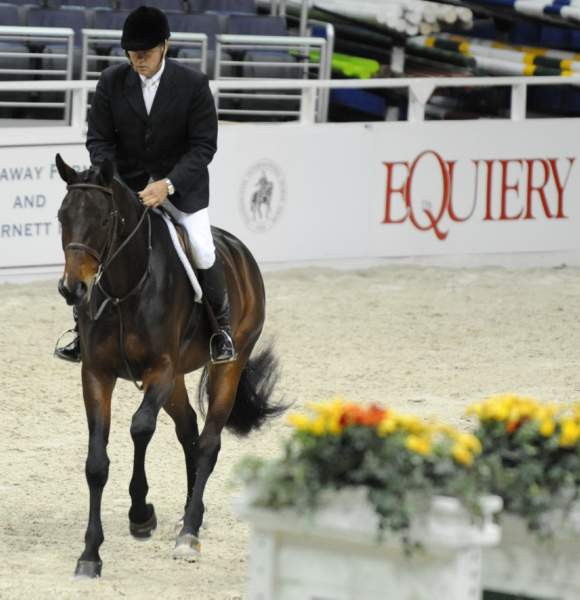 WIHS-10-21-09-DSC_1697-InsideScoop-RussellFry-Sponsors-Equiery-DDeRosaPhoto.jpg