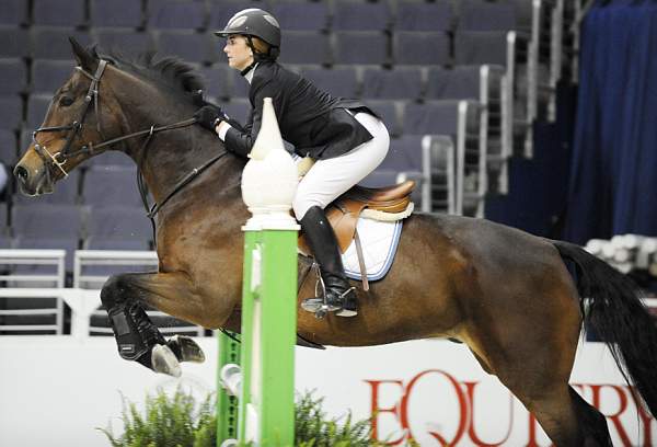 WIHS-10-21-09-DSC_3611-AdultJprCh-JewelsIdaim-ChristinaMangano-Sponsors-Equiery-DDeRosaPhoto.jpg