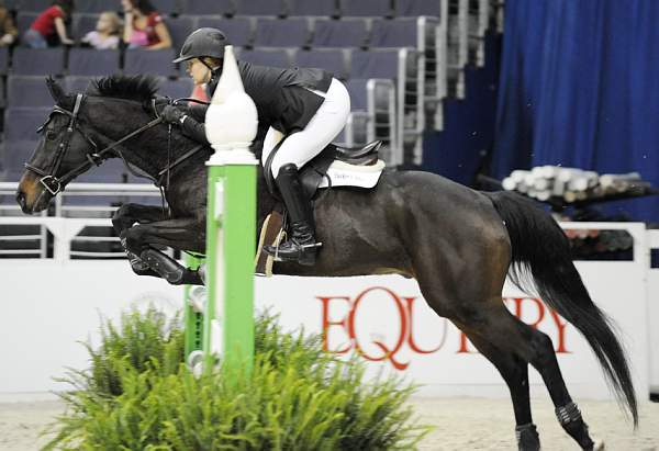 WIHS-10-21-09-DSC_3657-AdultJprCh-TuckersTown-KathrynFogarty-Sponsors-Equiery-DDeRosaPhoto.jpg