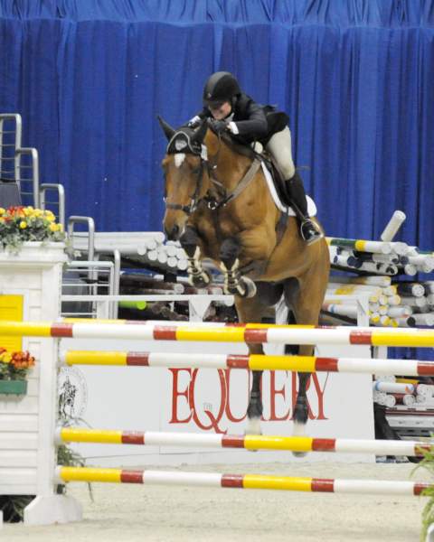 WIHS-10-23-09-DER_6193-Thorstin-LauraPfeiffer-Sponsors-Equiery-DDeRosaPhoto.jpg