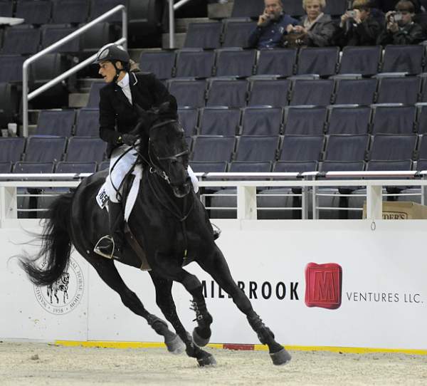 WIHS-10-21-09-AdultJprCh-DSC_3328-WillStop-VirginiaMcNeil-Sponsors-Millbrook-DDeRosaPhoto.jpg