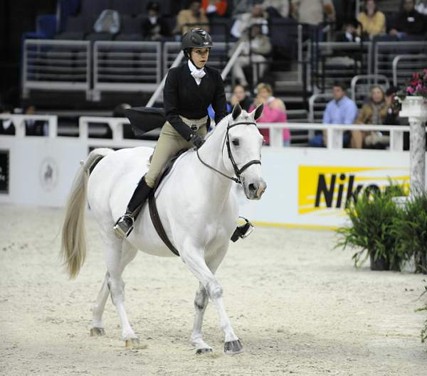 WIHS-10-20-09-DSC_0778-SilverTide-EmmaLeonard-Sponsors-Nikon-DDeRosaPhoto.jpg
