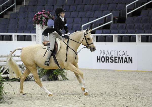 WIHS-10-25-09-LgPnyStke-DSC_2406-Losander'sCamelot-IsabelleCaccamise-Sponsors-Practical-DDeRosaPhoto.jpg