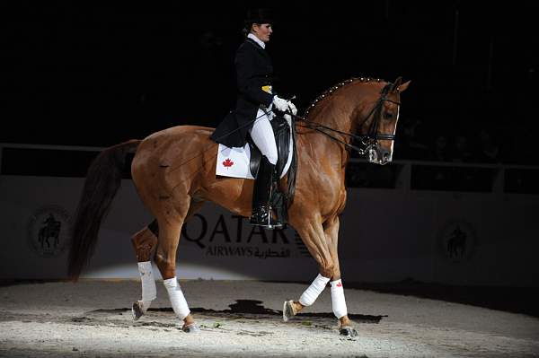 WIHS-10-25-09-DSC_3795-AshleyHolzer-PopArt-Sponsors-Qatar-DDeRosaPhoto.jpg