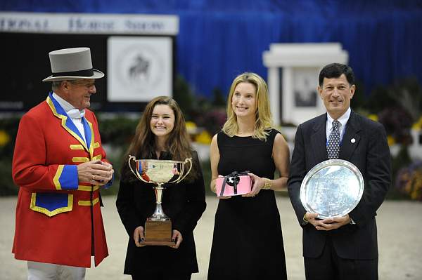 WIHS-10-24-09-Cl182-WIHSJrEqJpr-DSC_0361-JohnFranzreb-JulietReid-EricStraus-DDeRosaPhoto.jpg