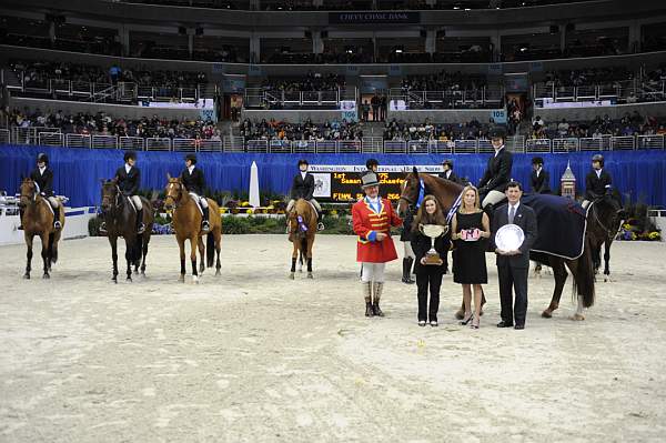 WIHS-10-24-09-WIHSJrEqFinals-DER_8633-Travino-SamanthaSchaefer-DDeRosaPhoto.jpg