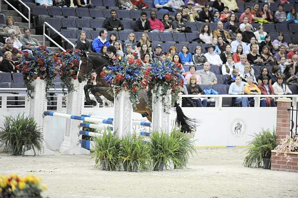 WIHS-10-24-10-Cl182-WIHSJrEqJpr-DSC_0302-Cadeau-TinaDilandri-DDeRosaPhoto.jpg
