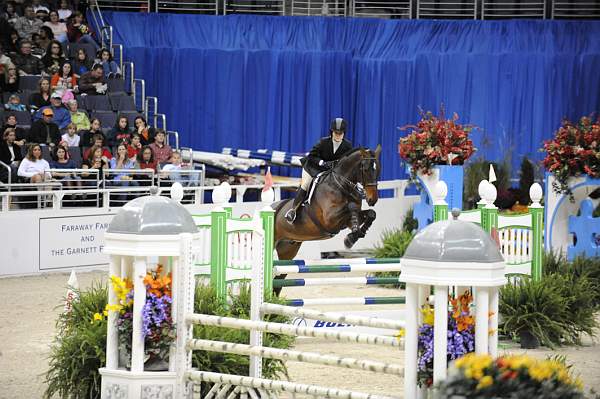 WIHS-10-24-10-Cl182-WIHSJrEqJpr-DSC_0335-TheGeneral-MollyBraswell-DDeRosaPhoto.jpg