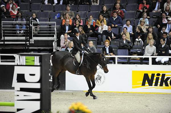 WIHS-10-24-10-Cl182-WIHSJrEqJpr-DSC_0345-TheGeneral-MollyBraswell-DDeRosaPhoto.jpg