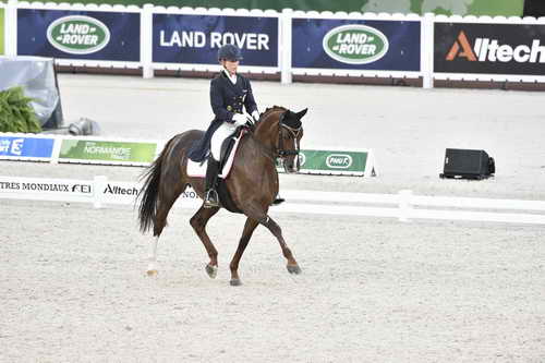 WEG-Dressage-8-25-14-GPTeam-0003686-KarinKosak-Lucy'sDay-AUT-DDeRosaPhoto