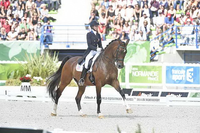 WEG1-Dressage-Freestyle-0006255-LauraGraves-Verdades-USA-DDeRosaPhoto