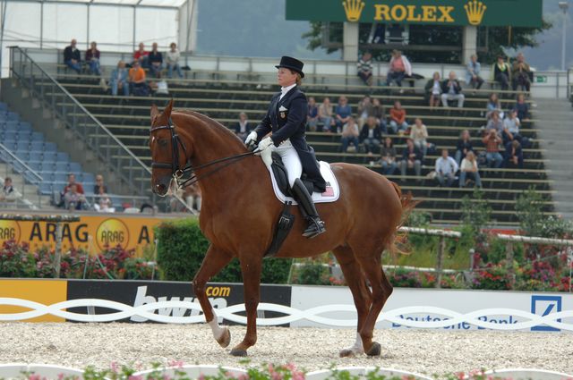 1028-WEG-8-23-06-_DeRosaPhoto.JPG