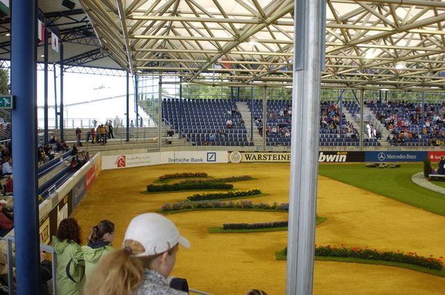 003-WEG-Stadium3Arena-8-24-06-_DeRosaPhoto.JPG