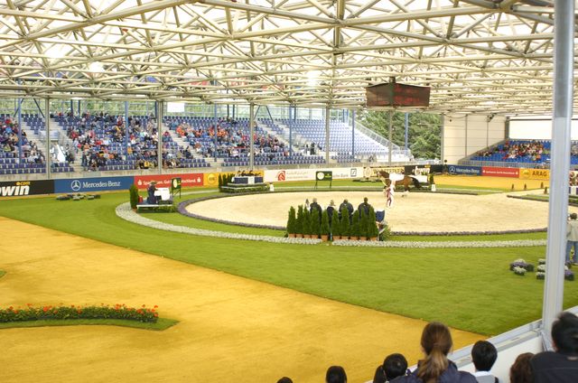 010-WEG-Stadium3Arena-8-24-06-_DeRosaPhoto.JPG