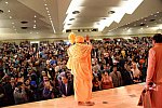 Gurudev-10-4-15-7499-DDeRosaPhoto