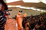 Gurudev-10-4-15-7503-DDeRosaPhoto