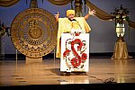 Gurudev-10-4-15-7800-DDeRosaPhoto