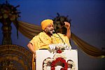 Gurudev-10-4-15-7825-DDeRosaPhoto
