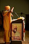 Gurudev-10-4-15-7911-DDeRosaPhoto