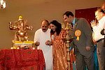 Gurudev2-7-11-14-1973-DDeRosaPhoto