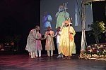Gurudev1-7-12-14-8032-DDeRosaPhoto