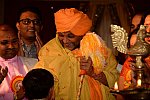 Gurudev2-7-11-14-2035-DDeRosaPhoto