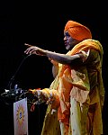 Gurudev2-7-12-14-2787-DDeRosaPhoto