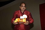Gurudev1-7-12-14-7266-DDeRosaPhoto