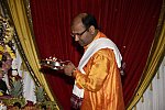Gurudev1-7-12-14-7494-DDeRosaPhoto