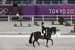 OLY-2020-DRESSAGE-GP FREESTYLE-7-28-21-6592-138-DOROTHEE SCHNEIDER-SHOWTIME FRH-DDEROSAPHOTO