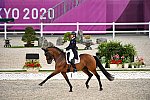 OLY-2020-DRESSAGE-GP DAY1-7-24-21-3086-122-YVONNE LOSOS DE MUNIZ-AQUAMARIJN-DOM-DDEROSAPHOTO