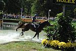 WEG2-10-2-10-EV-XX-5126-KarenOConnor-Mandiba-DDeRosaPhoto.jpg