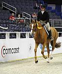 WIHS-10-24-10-Cl250HtrDrby-DER_8472-JerseyBoy-JenniferAlfano-Sponsors-Comcast-DDeRosaPhoto.jpg